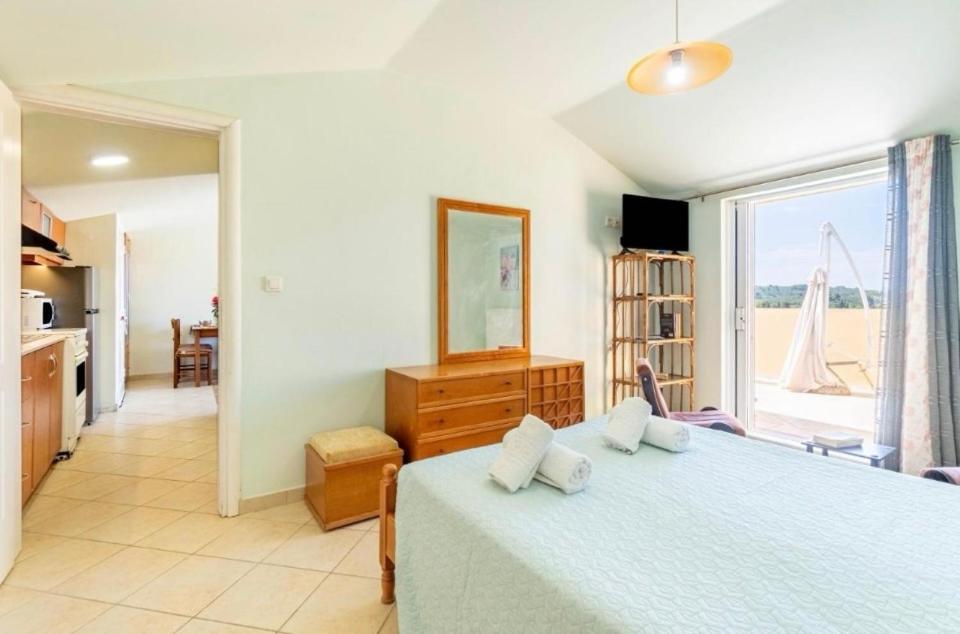 Appartement La Soffitta Di Bampina à Perivólion Extérieur photo